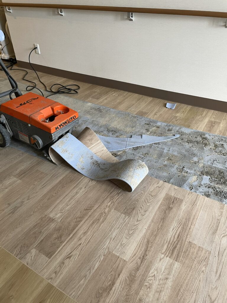 フローリング剥がし
